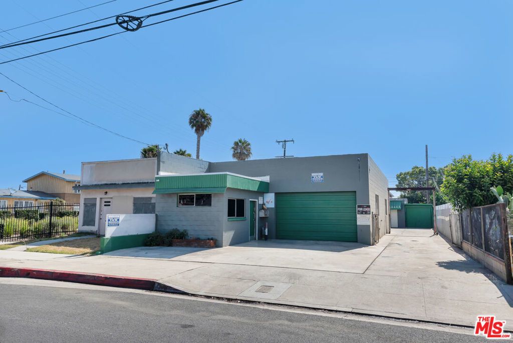 11606 Inglewood Avenue, Hawthorne