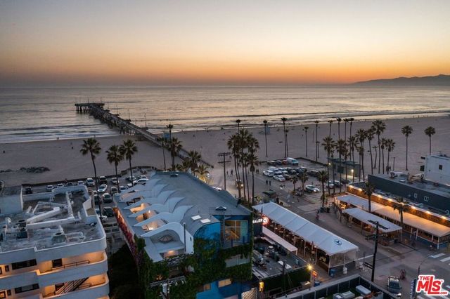 3111 Ocean Front Walk, Los Angeles
