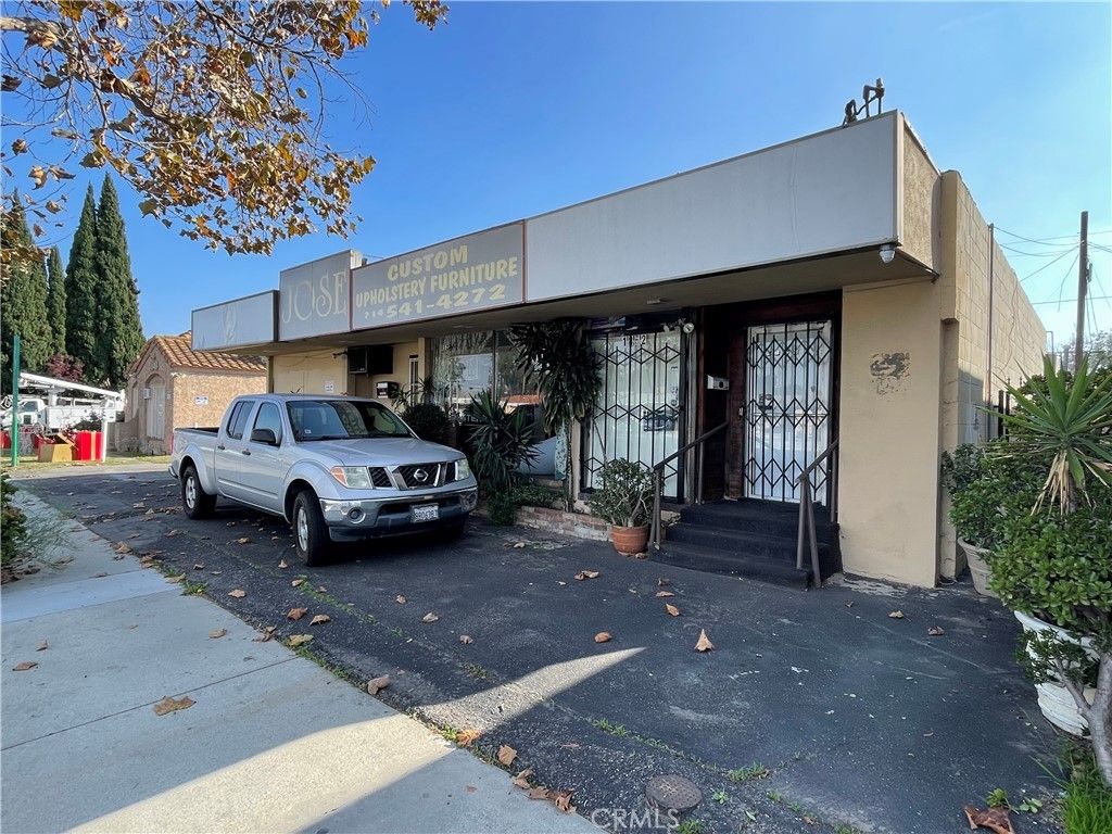 1852 W 17th, Santa Ana
