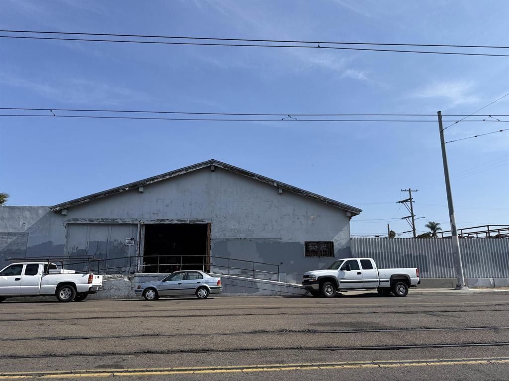 2866 Commercial St., San Diego