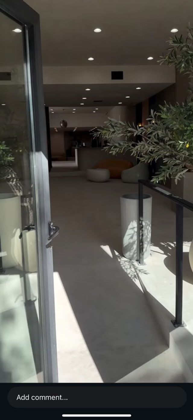 10835 Magnolia, Los Angeles