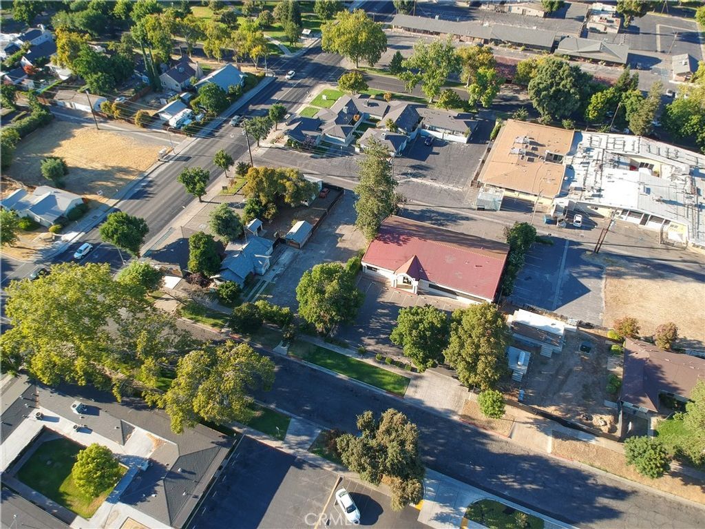 535 W 25th, Merced