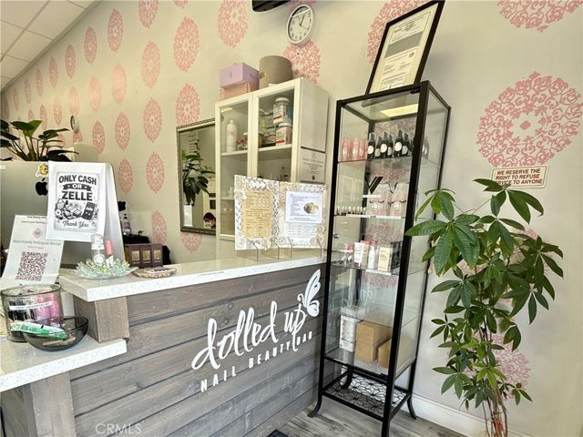 11840 Foothill Boulevard, Sylmar