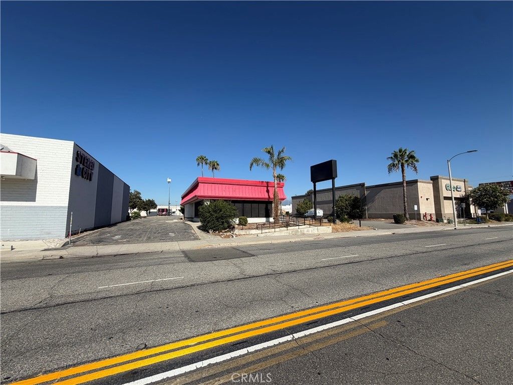 590 S E, San Bernardino