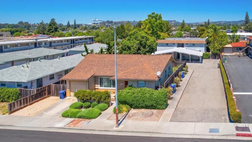 2536 Grove Way, Castro Valley