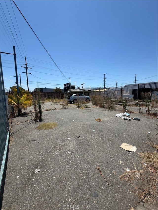 901 W Anaheim, Los Angeles