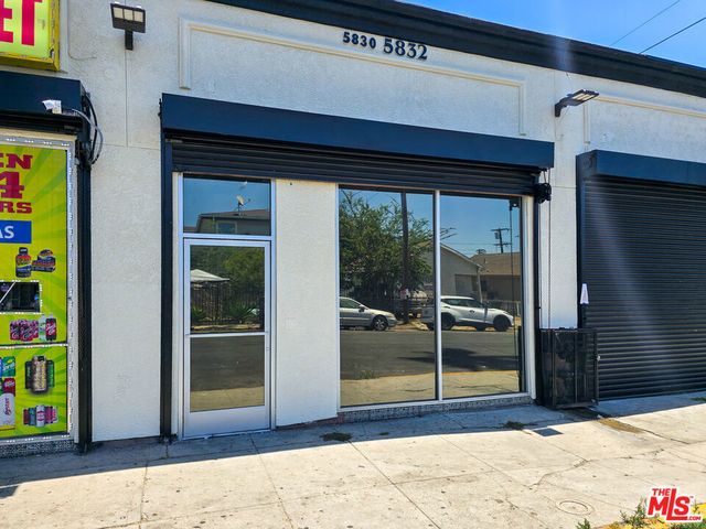 5830 W Bonsallo Avenue, Los Angeles