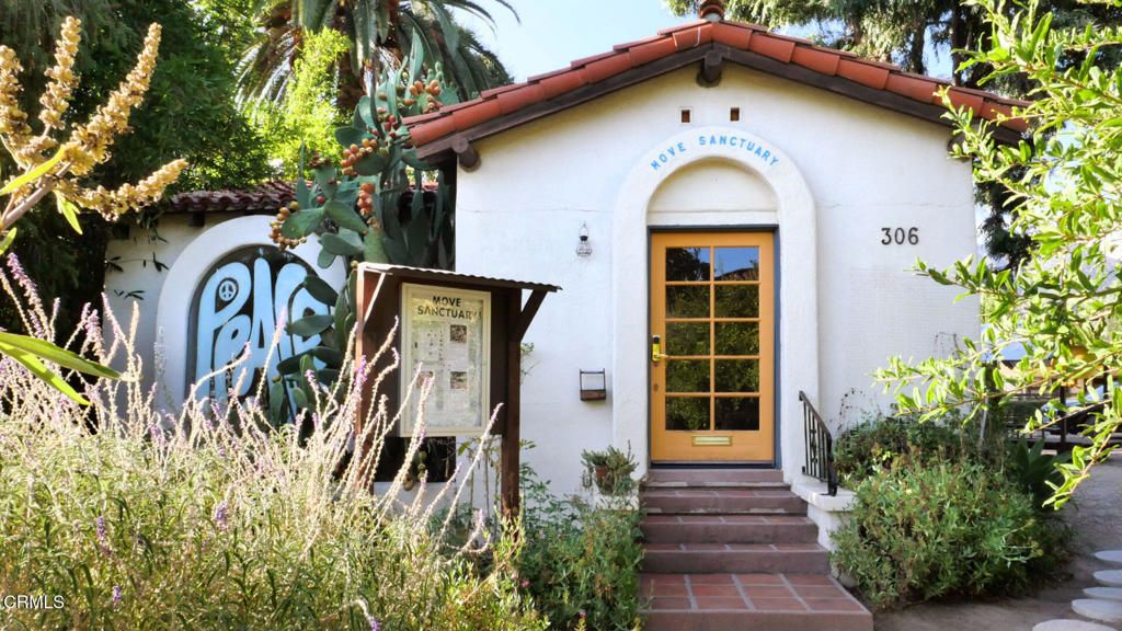 306 E Matilija Street, Ojai