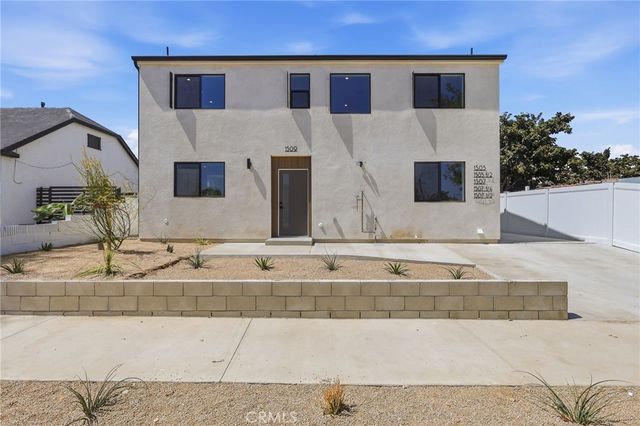 1507 W 83rd Street, Los Angeles