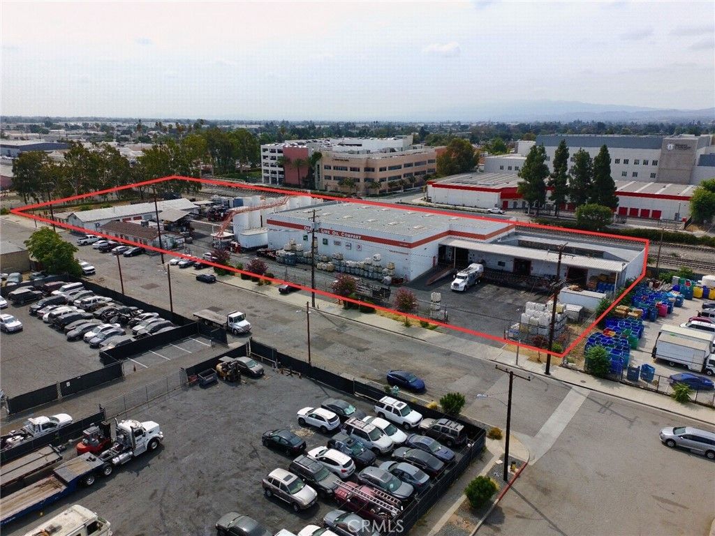 404 480 E Commercial Street, Pomona