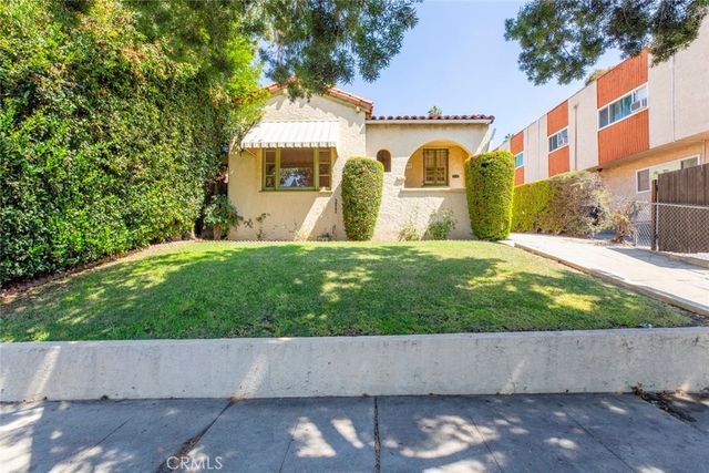4909 York, Los Angeles