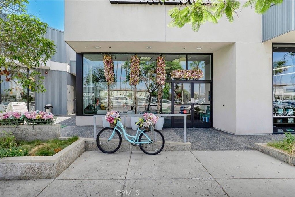 350 N Glendale Avenue # D, Glendale