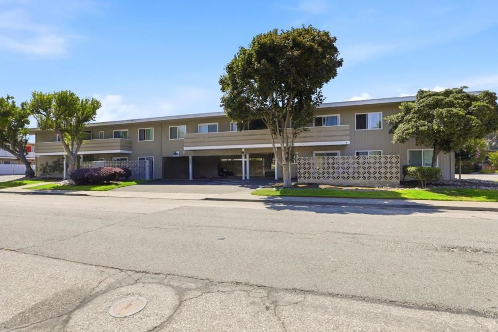 527 Walker Drive, Mountain View
