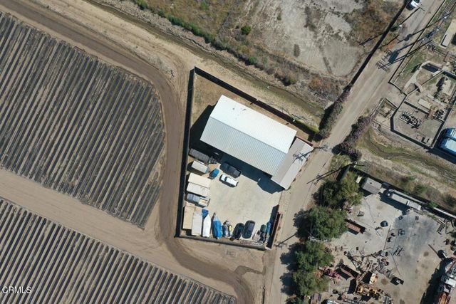 907 Mission Rock Road, Santa Paula