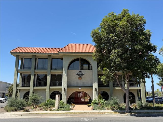 23717 Hawthorne, Torrance