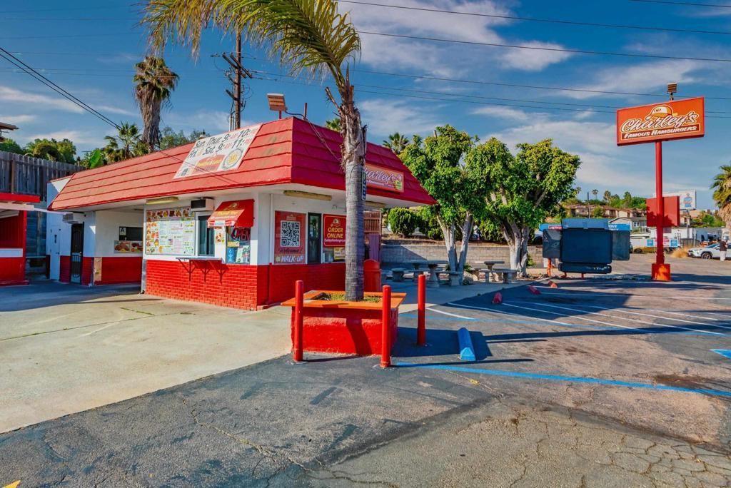 8213 Broadway, Lemon Grove