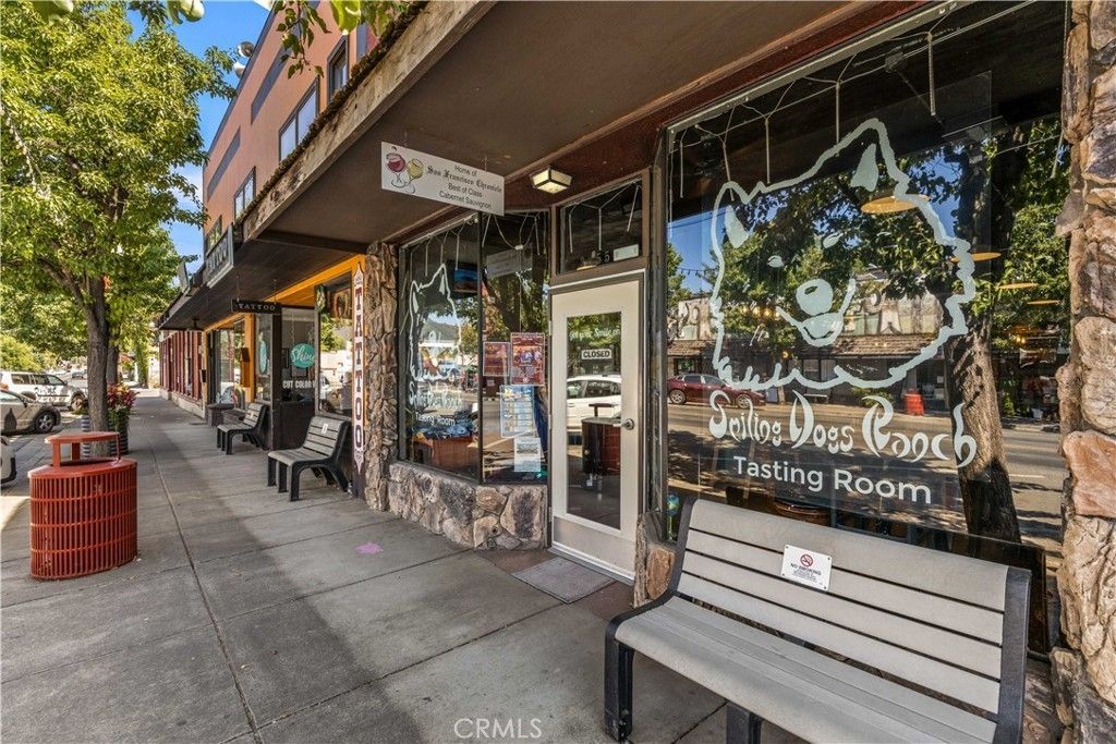 3955 Main, Kelseyville