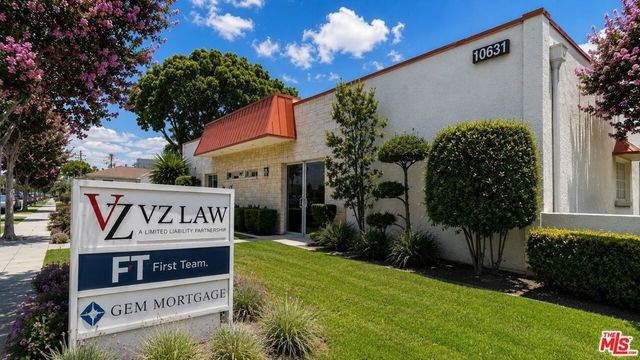 10631 Paramount Boulevard, Downey
