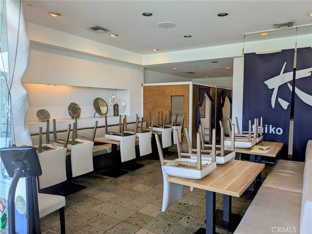11677 San Vicente Boulevard # 302, Brentwood