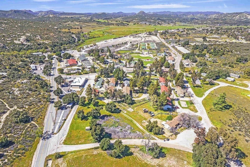 431 Jeb Stuart Road, Campo