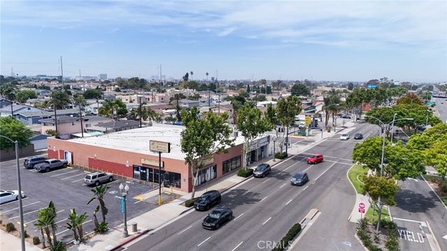 16607 Hawthorne Boulevard, Lawndale