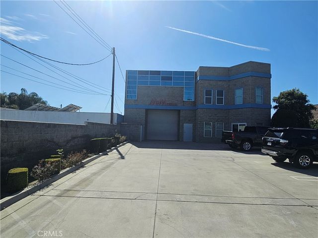14725 Garfield, Paramount