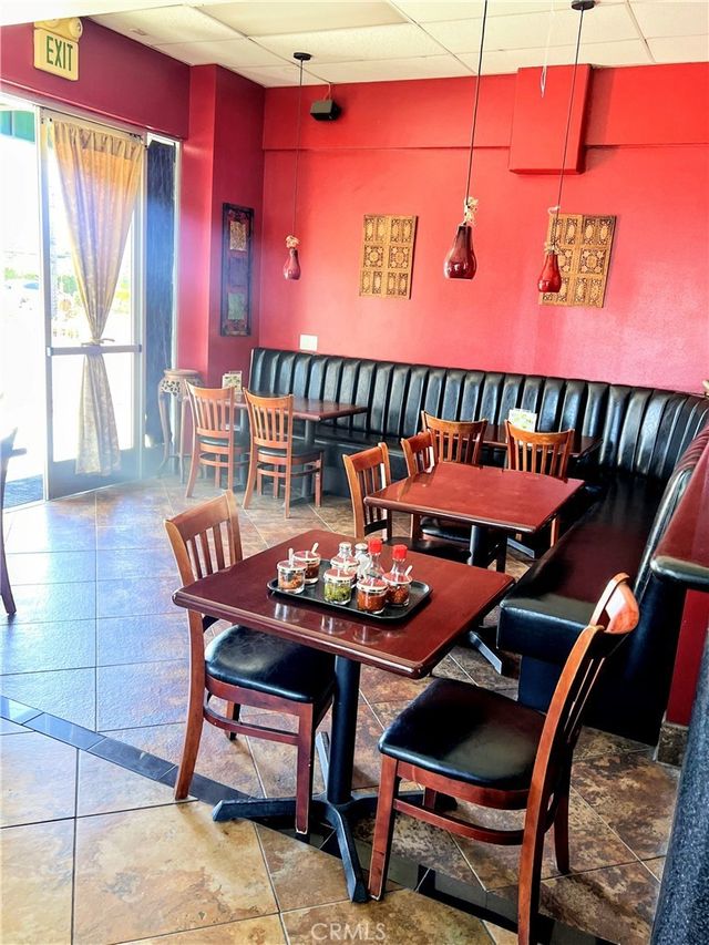 1832 E Route 66 # D, Glendora