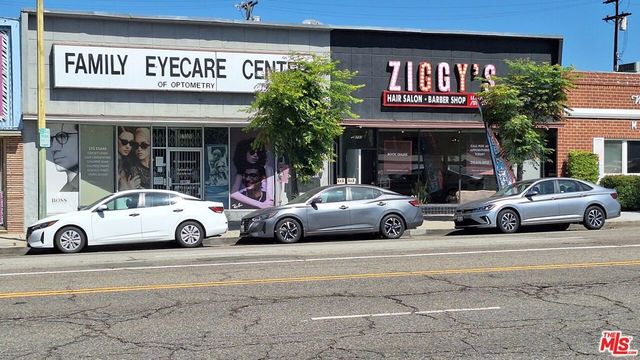 8733 La Tijera Boulevard # 8733/8735, Los Angeles