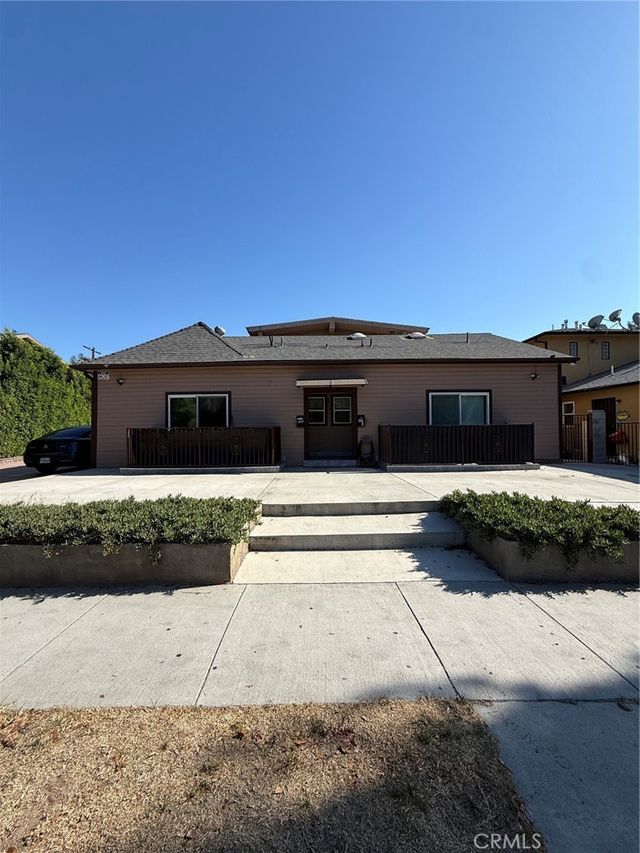 1344 E Broadway, Glendale