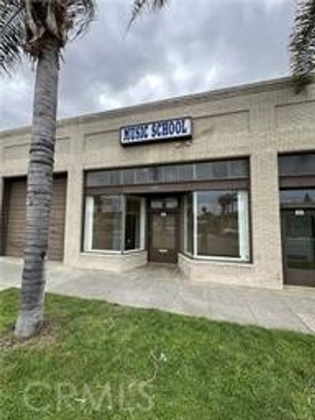 220 W Graham, Lake Elsinore