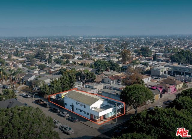 2927 W Florence Avenue, Los Angeles
