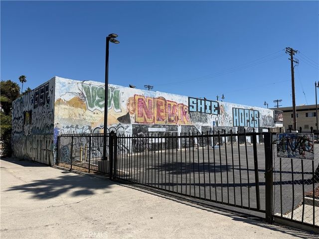 1529 E 1st, Los Angeles