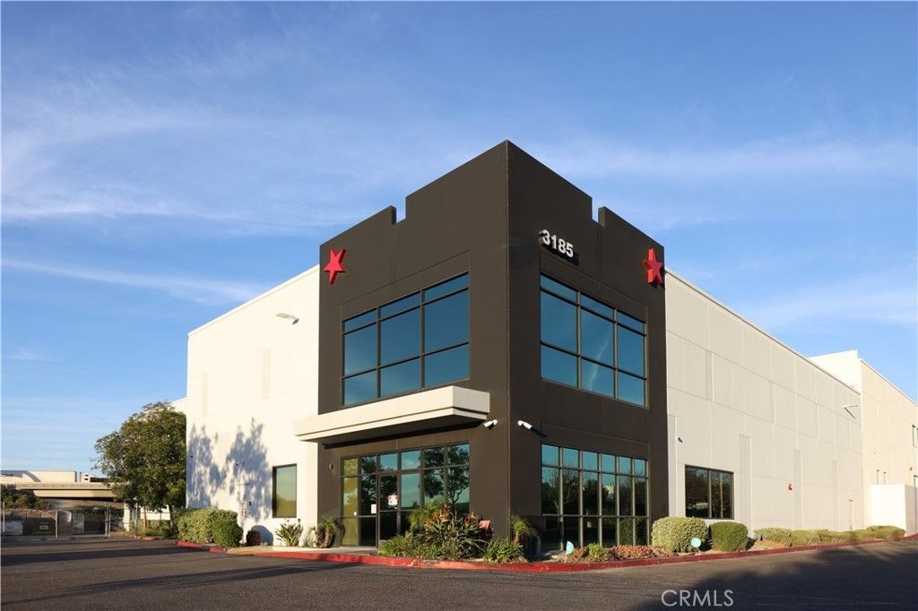 3185 Palisades Drive, Corona