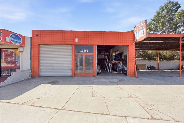 10452 Alondra, Bellflower