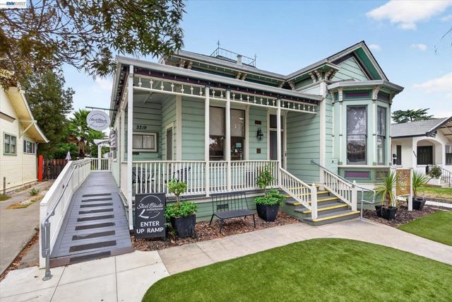 2221 3rd St, Livermore