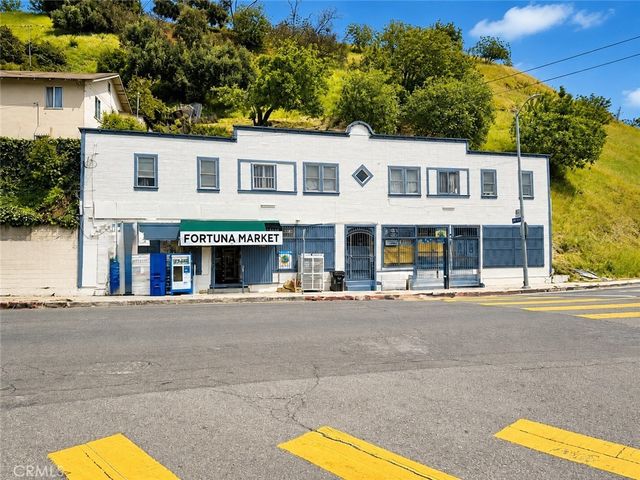 3374 Griffin, Los Angeles