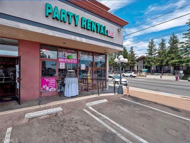 8707 Lindley Avenue # A, Northridge