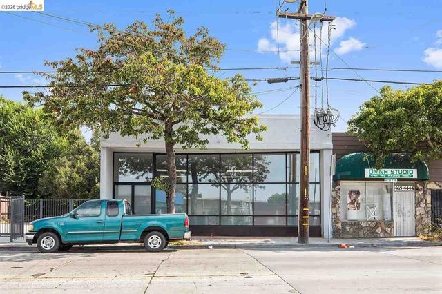 2968 Macarthur Blvd, Oakland