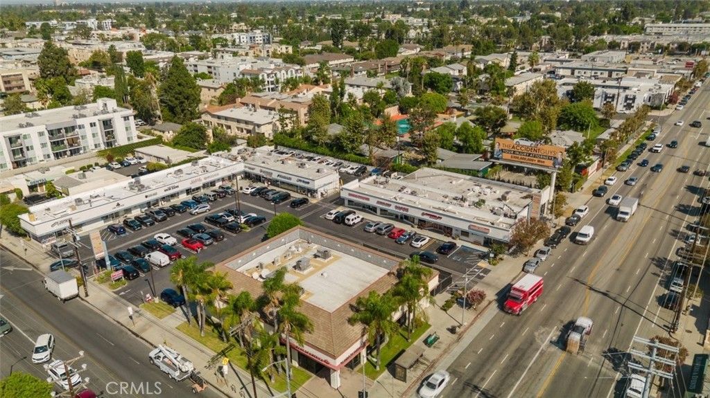 5217 Laurel Canyon Boulevard, Valley Village