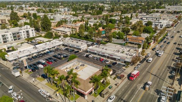 5217 Laurel Canyon Boulevard, Valley Village