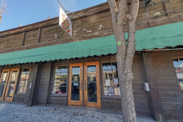 780 Main Street, Ramona