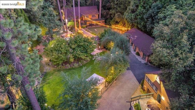 22732 Middle Camp Rd, Sonora