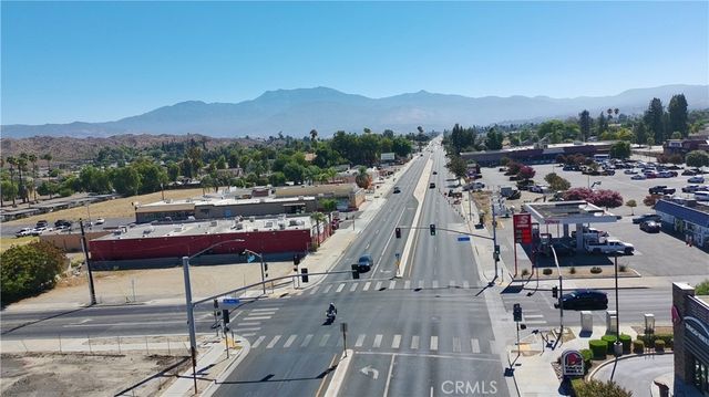 1943 E Florida Avenue, Hemet