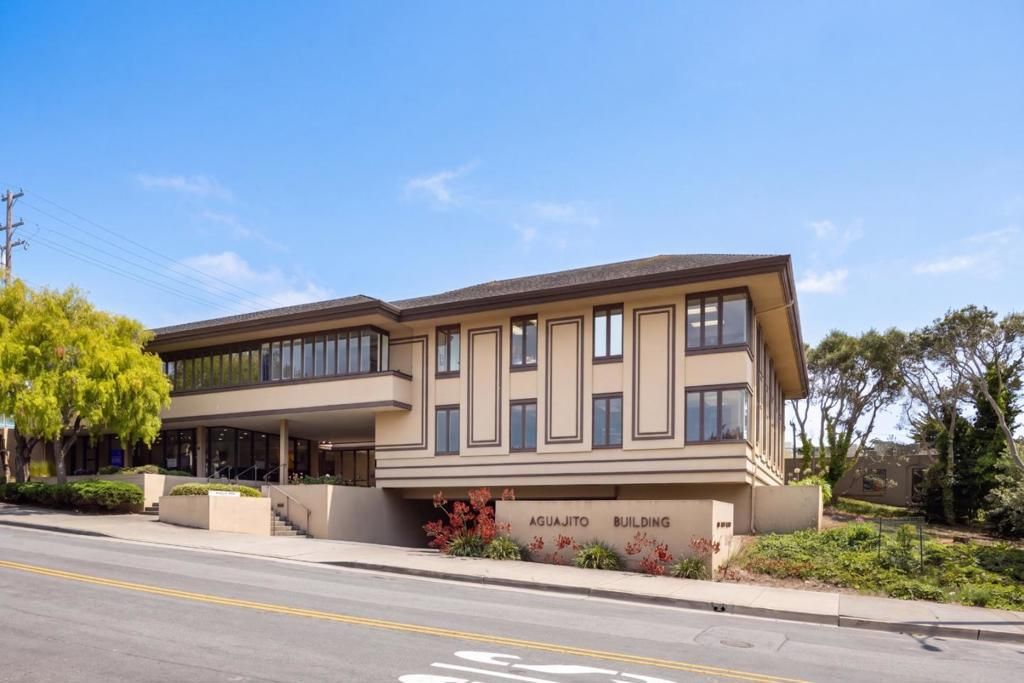 400 Camino Aguajito, Monterey