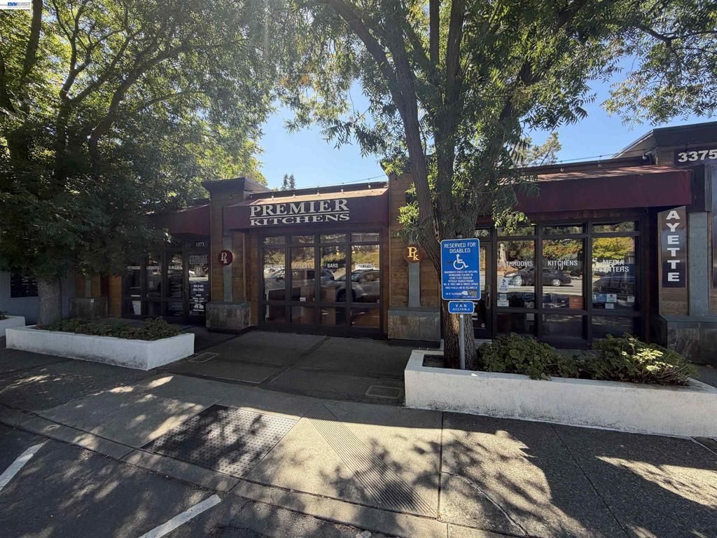 3373 Mount Diablo, Lafayette
