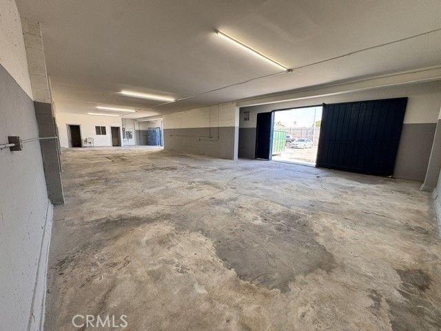 10301 S San Pedro, Los Angeles