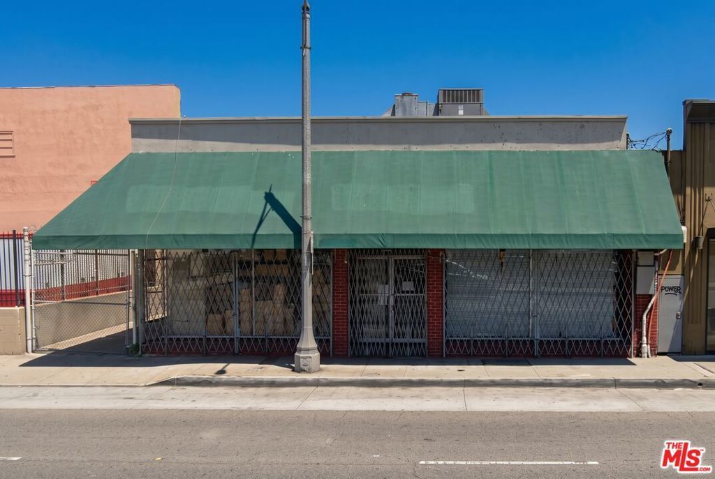 3101 E Anaheim Street, Long Beach