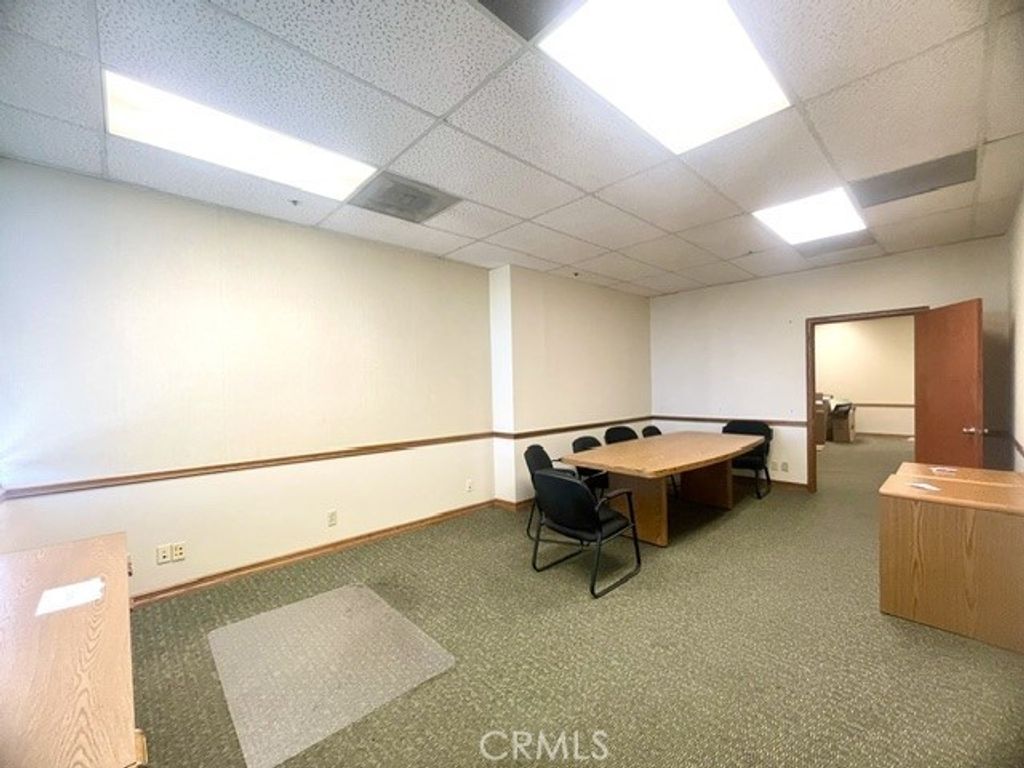 1425 W Foothill # 220, Upland