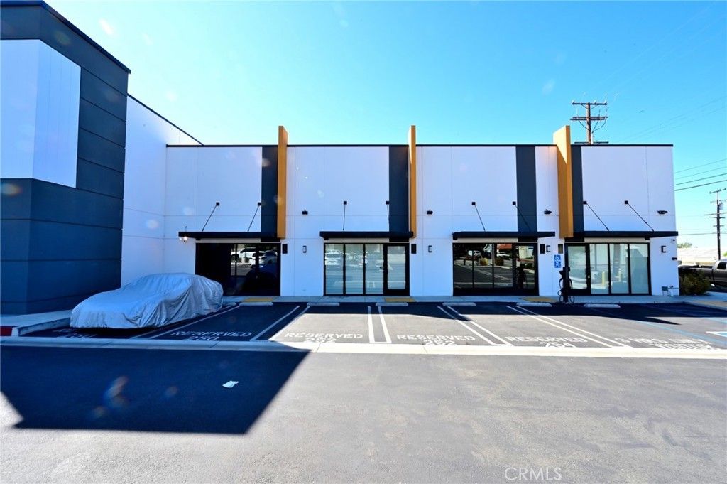 252 W Chestnut, Monrovia