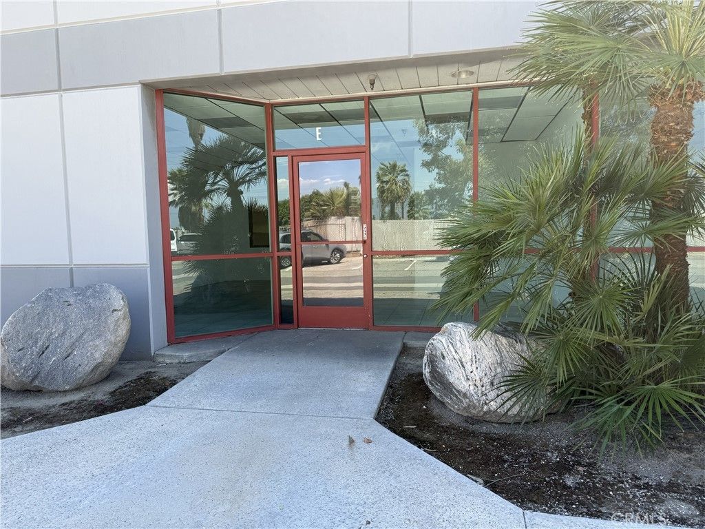 184 W Club Center Drive #e, San Bernardino